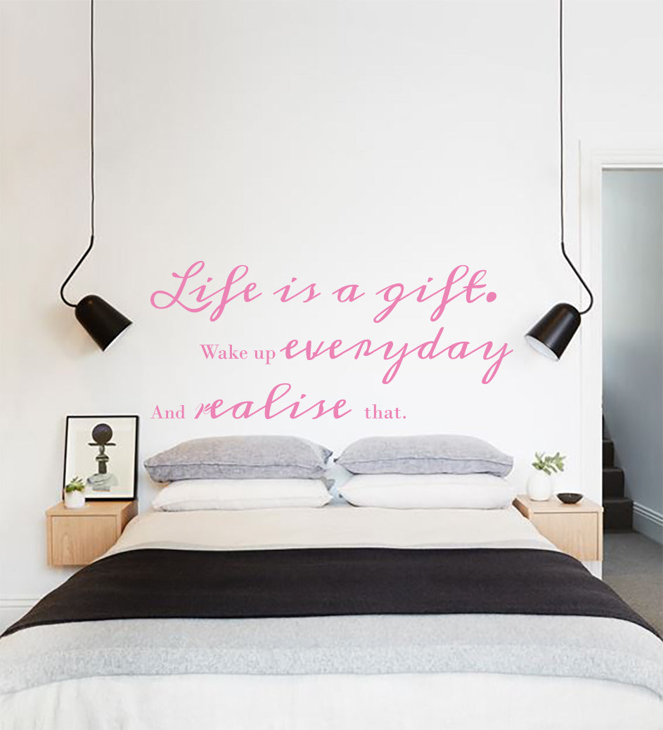 LA VIE EST UN CADEAU Inspirational Quotes Sticker Sticker SQ165